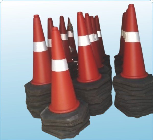 Trafic safety cone